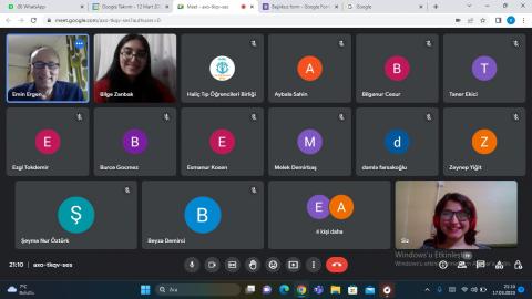 Etkinliğimizde hocamız ile çektiğimiz fotoğraf.