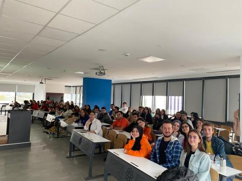 Etkinlik sonu toplu fotoğraf 