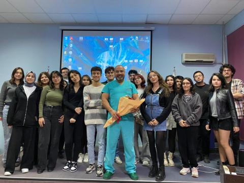 Katılımcılarımız ve hocamızla çekildiğimiz hatıra fotoğrafı