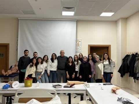 Hocamızla beraber resmimiz