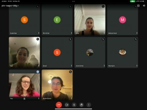 Etkinliğimiz ardından katılımcılarımız ve dış paydaşımızla çekilen bir fotoğraf