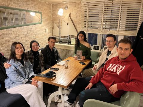 Kitabımızı okuduğumuz ekibimizle birlikte olan fotoğrafımız