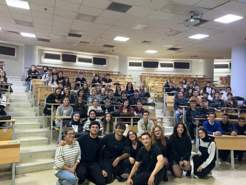 Katılımcılar, biz.