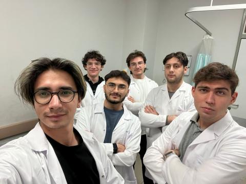 Acil toplu fotoğraf 