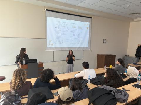 Etkinlik kapsamında gerçekleştirilen sunumdan bir görüntü